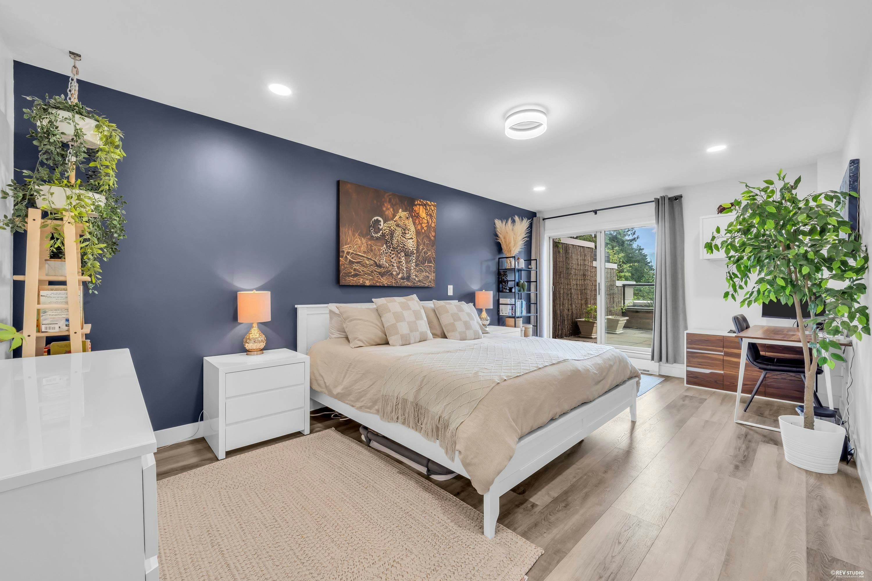604-1500 Ostler Court, North Vancouver, BC, V7G 2S2 - 18