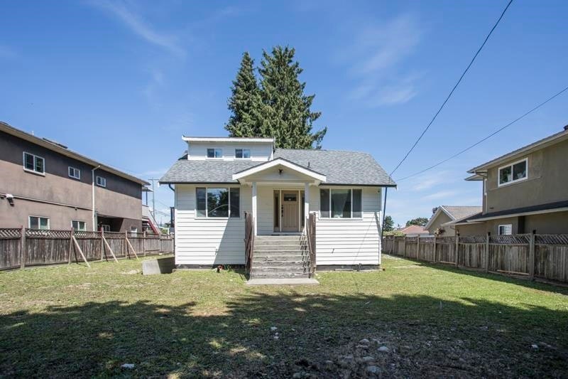 7520 Canada Way, Burnaby, BC, V3N 3K2