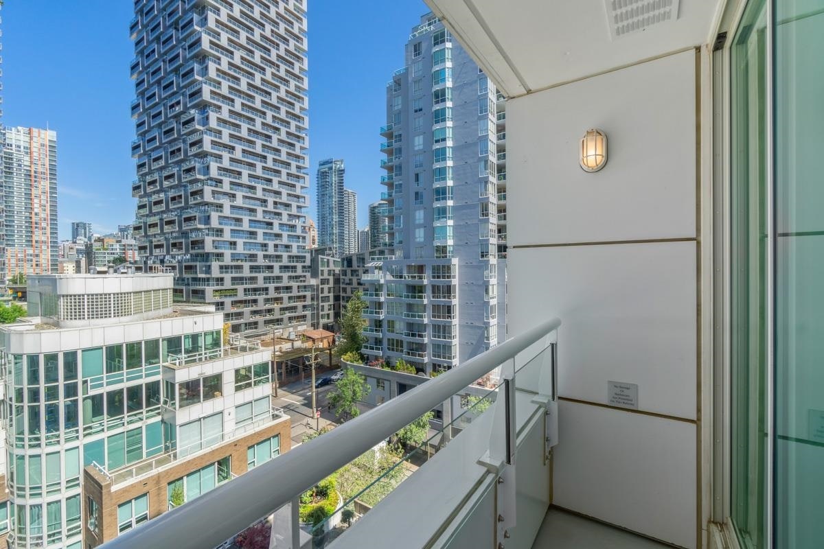 1104-1501 Howe Street, Vancouver, BC, V6Z 2P8 - 14