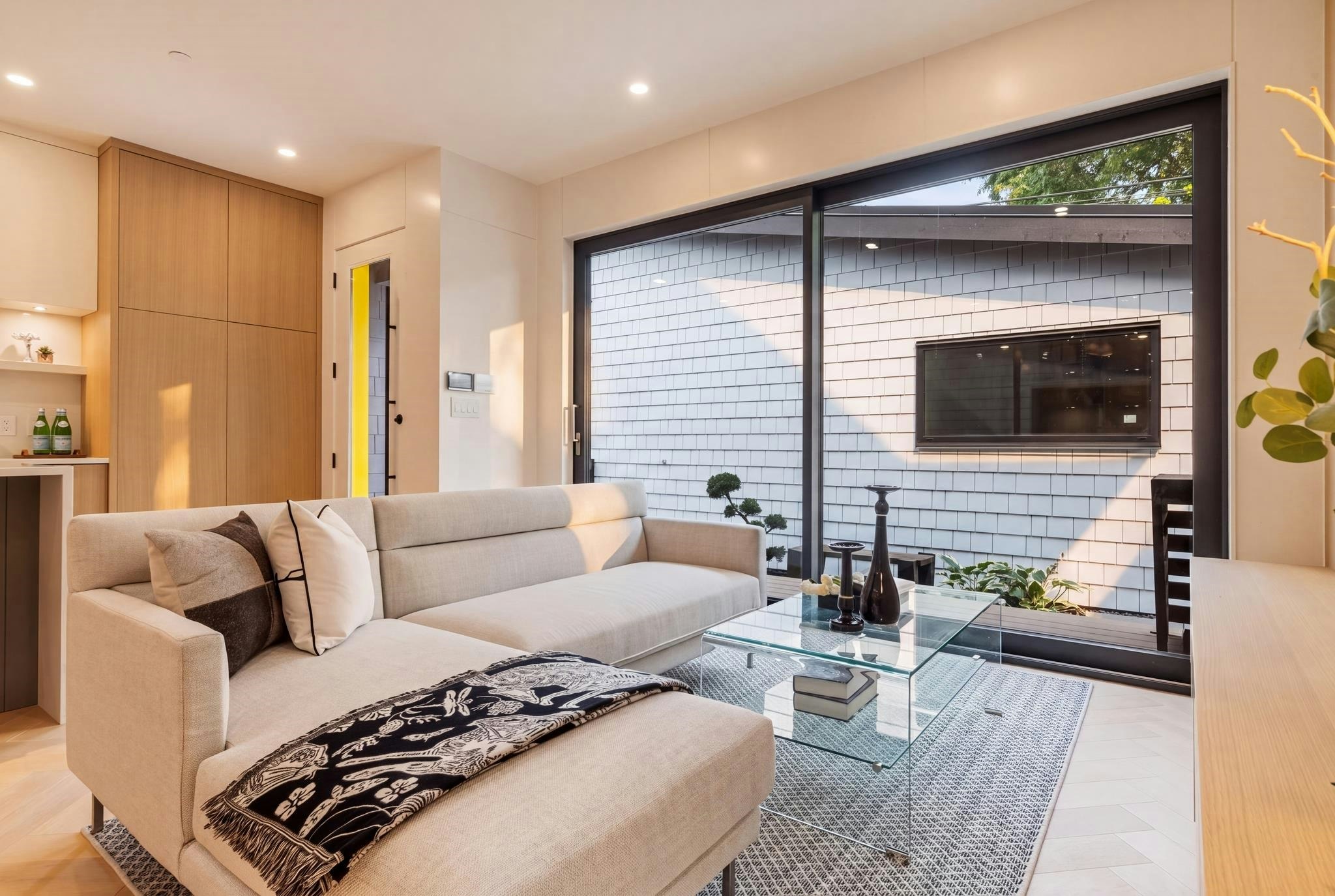 2-4956 Chester Street - 3