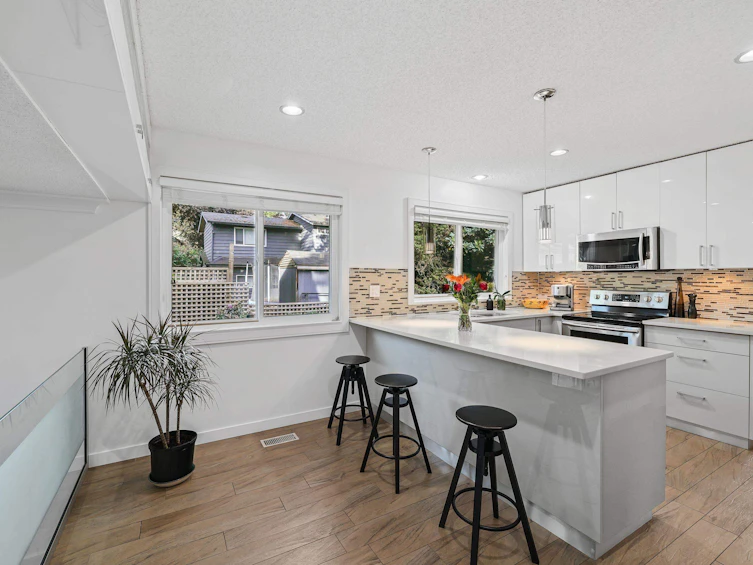 10421 Santa Monica Drive, Delta, BC, V4C 1P8 - 7
