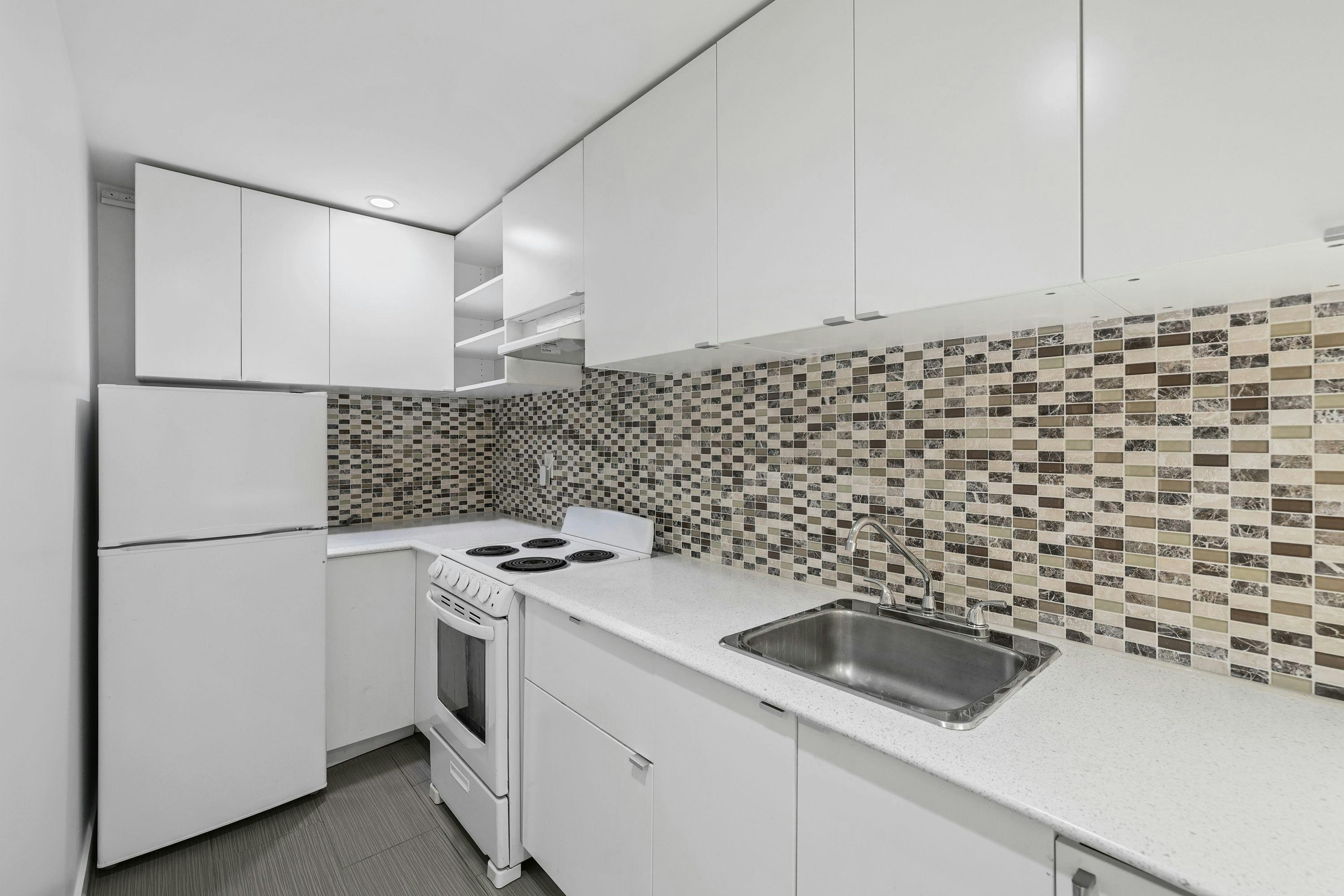 10421 Santa Monica Drive, Delta, BC, V4C 1P8 - 27