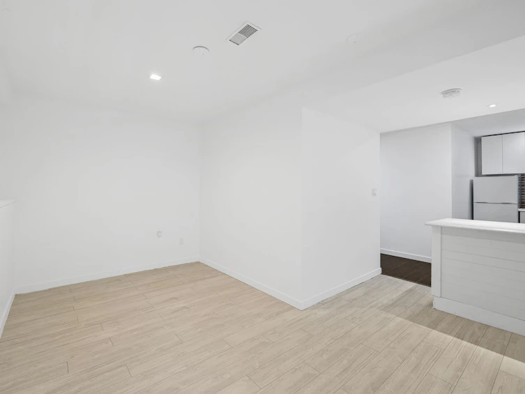 10421 Santa Monica Drive, Delta, BC, V4C 1P8 - 24
