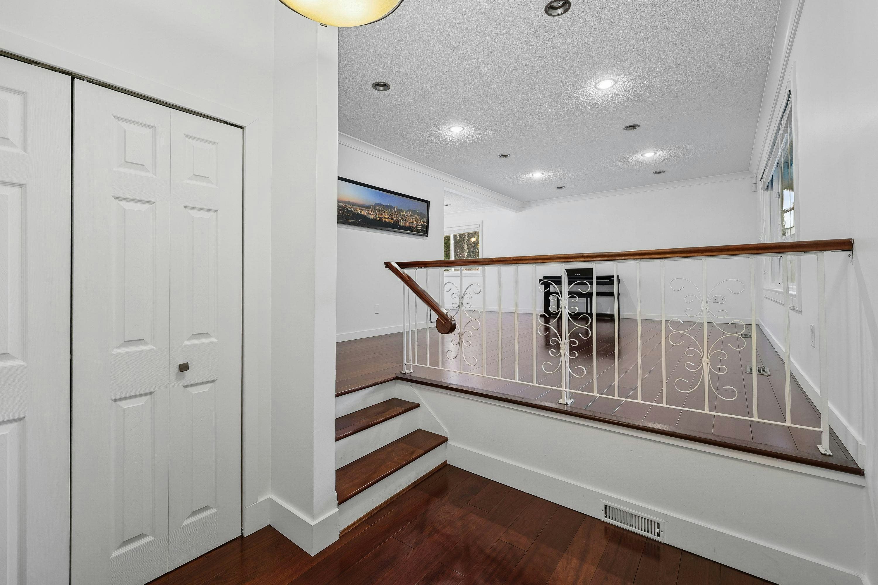 10421 Santa Monica Drive, Delta, BC, V4C 1P8 - 4