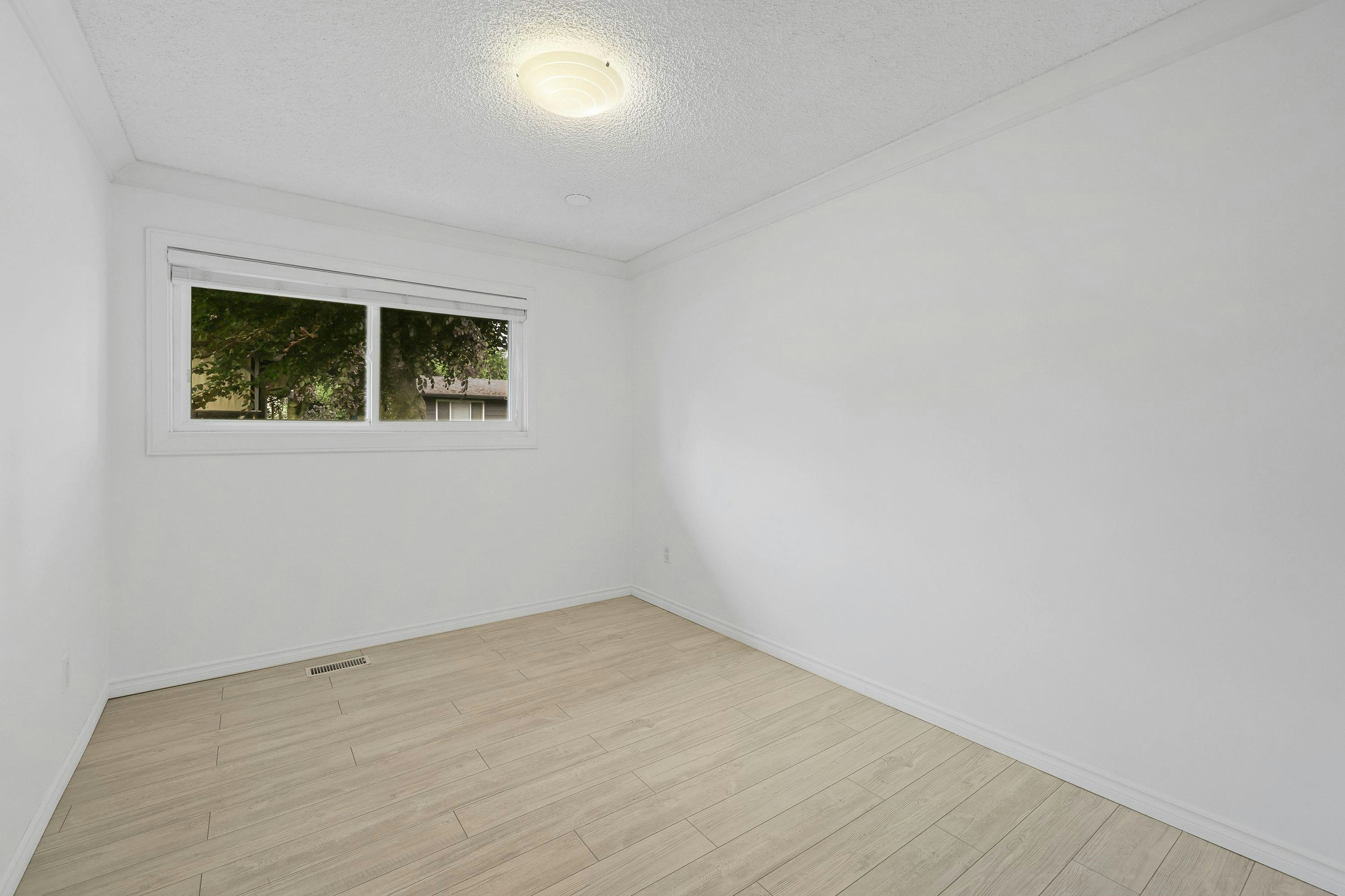 10421 Santa Monica Drive, Delta, BC, V4C 1P8 - 13