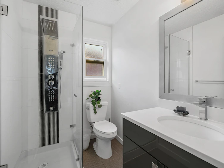10421 Santa Monica Drive, Delta, BC, V4C 1P8 - 17
