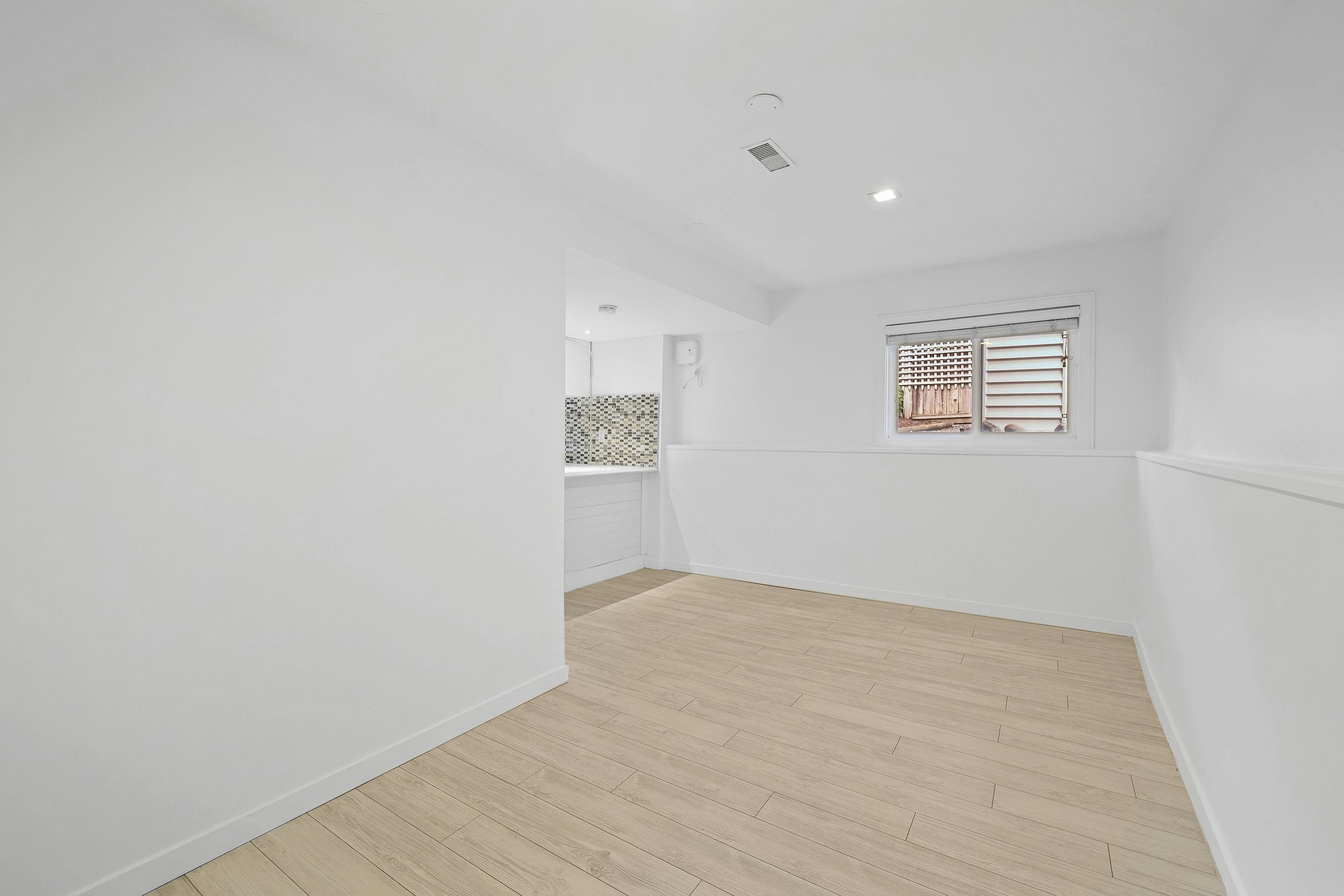 10421 Santa Monica Drive, Delta, BC, V4C 1P8 - 25