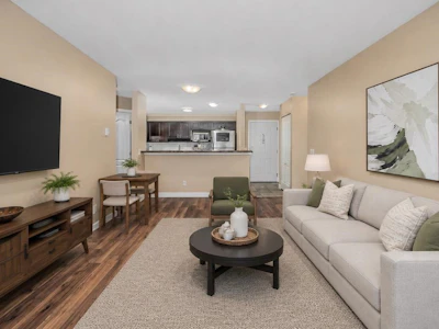 401-33738 King Road Road - 3
