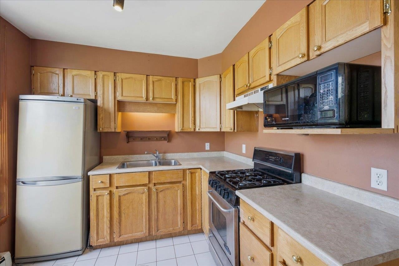 761 E 15th Avenue, Vancouver, BC, V5T 2R8 - 13