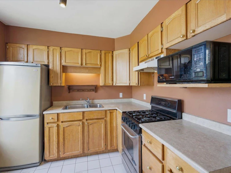 761 E 15th Avenue, Vancouver, BC, V5T 2R8 - 13