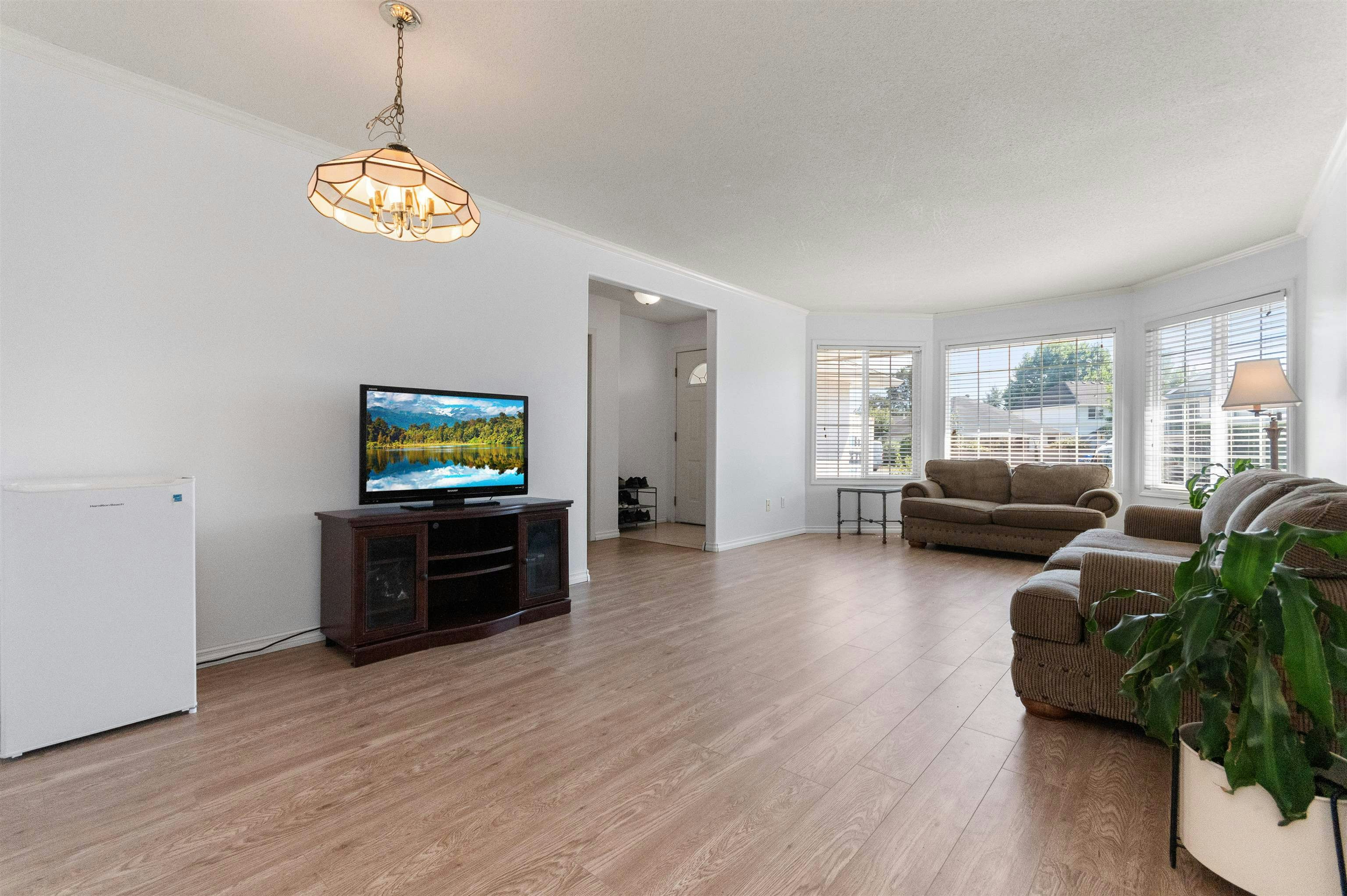 45358 Paige Place, Chilliwack, BC, V2R 3V3 - 8