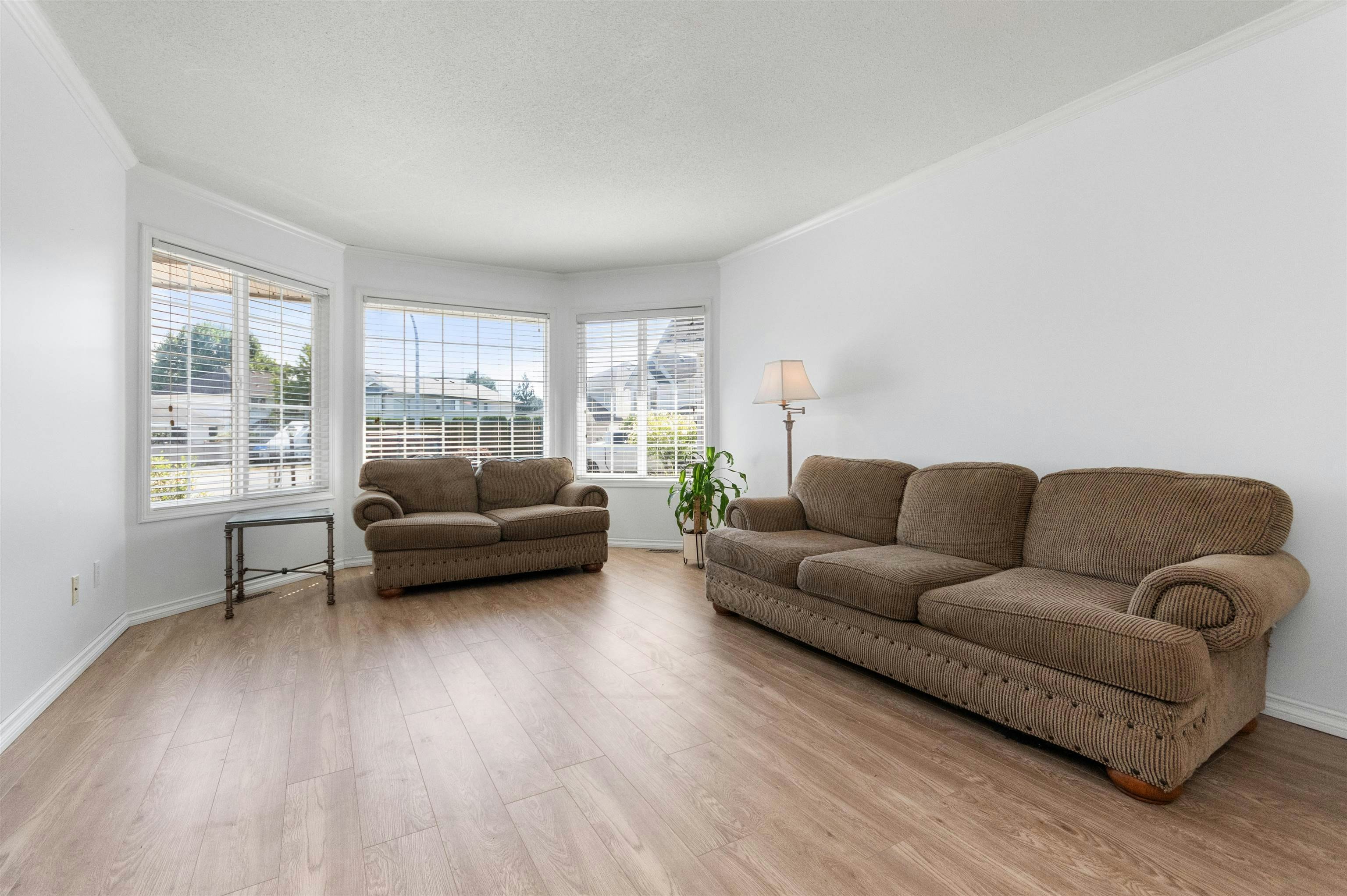 45358 Paige Place - 5