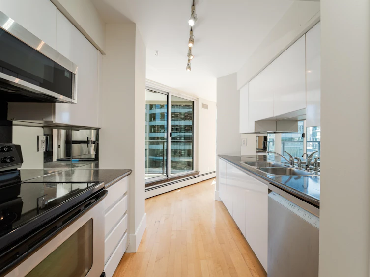 905-1010 Burnaby Street, Vancouver, BC, V6E 4L8 - 18