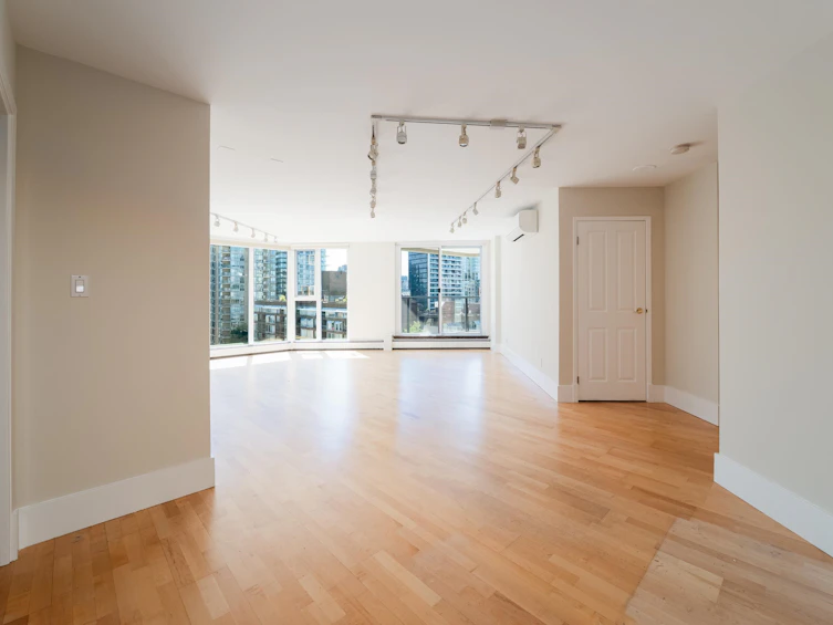 905-1010 Burnaby Street, Vancouver, BC, V6E 4L8 - 9