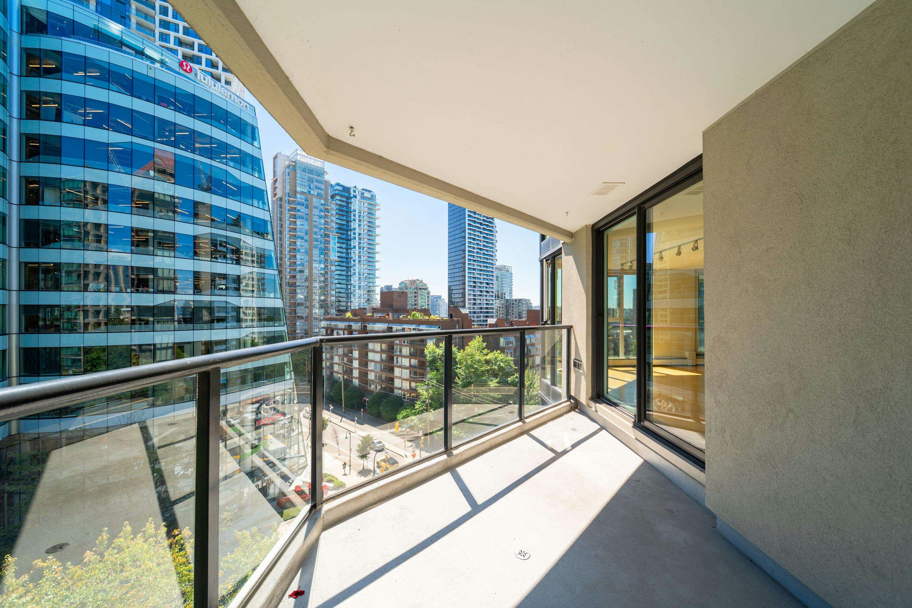 905-1010 Burnaby Street, Vancouver, BC, V6E 4L8 - 12