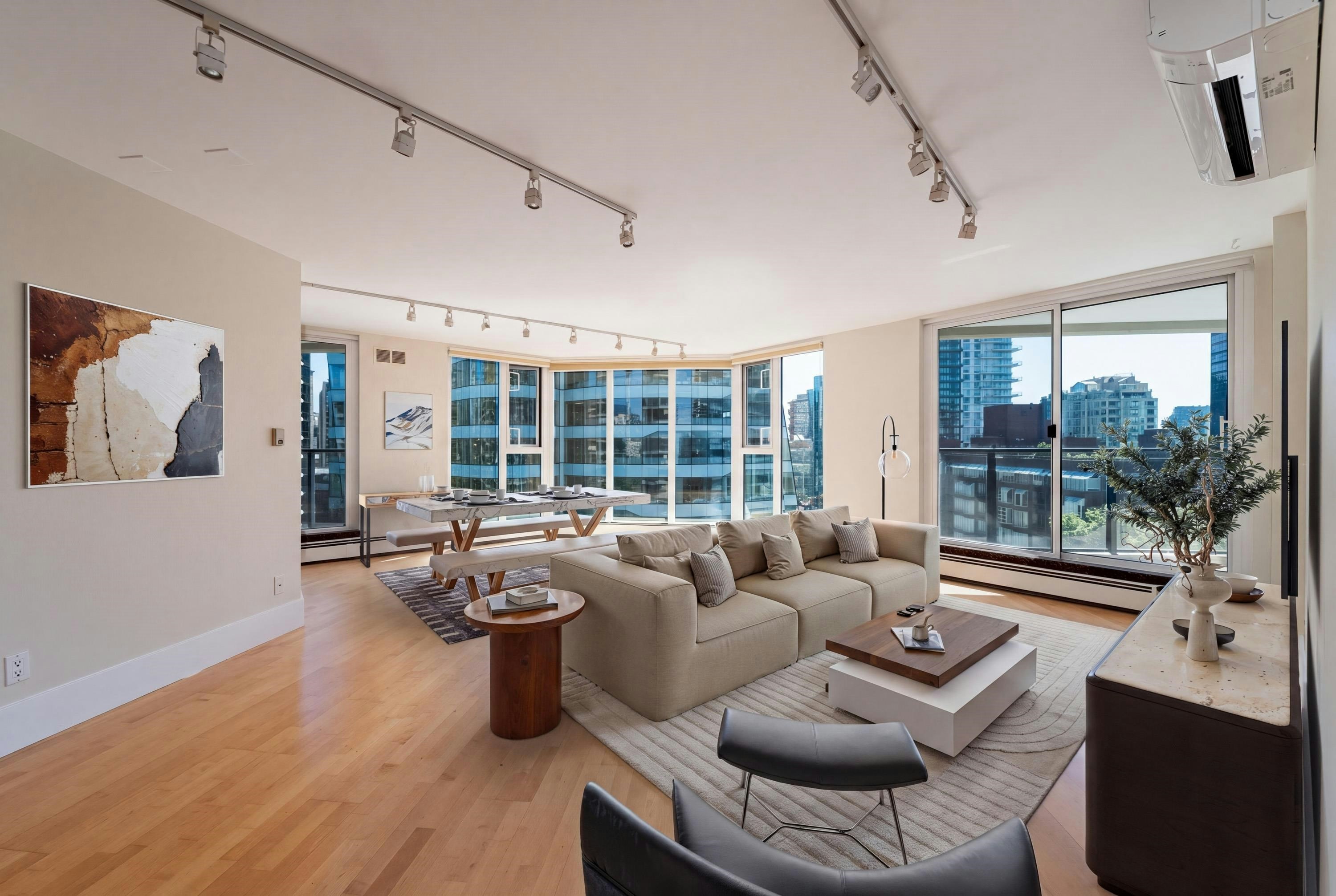 905-1010 Burnaby Street - 2