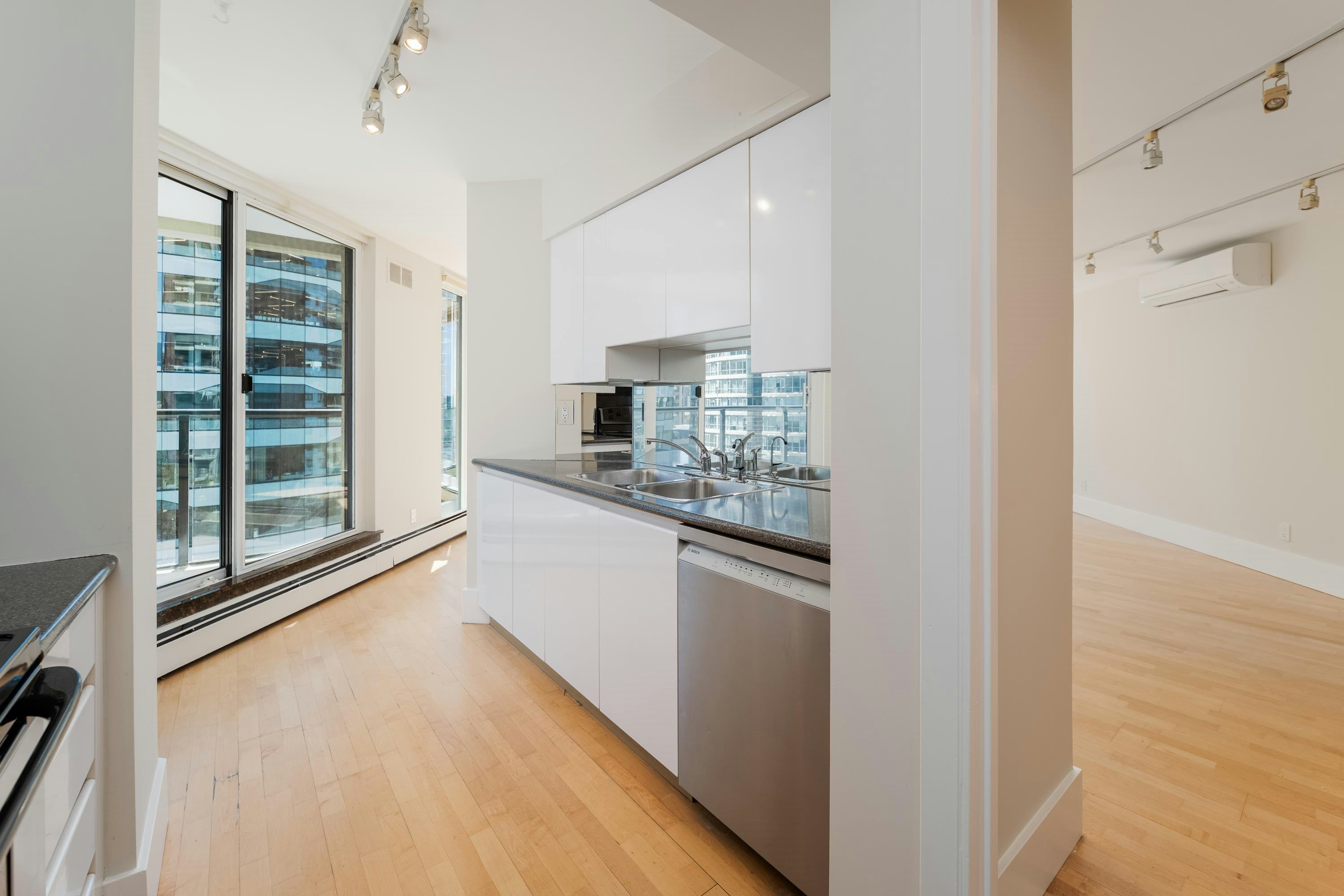 905-1010 Burnaby Street, Vancouver, BC, V6E 4L8 - 19
