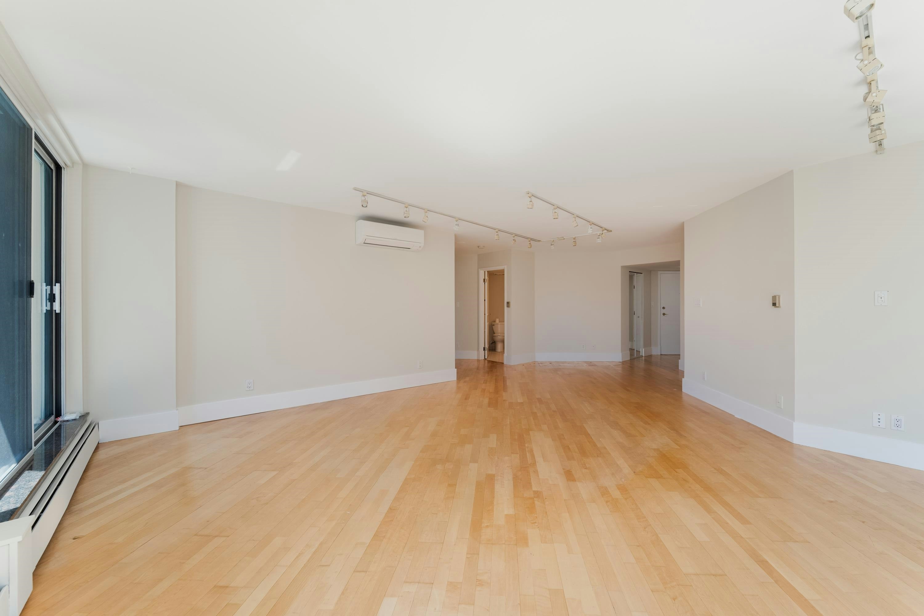 905-1010 Burnaby Street, Vancouver, BC, V6E 4L8 - 16