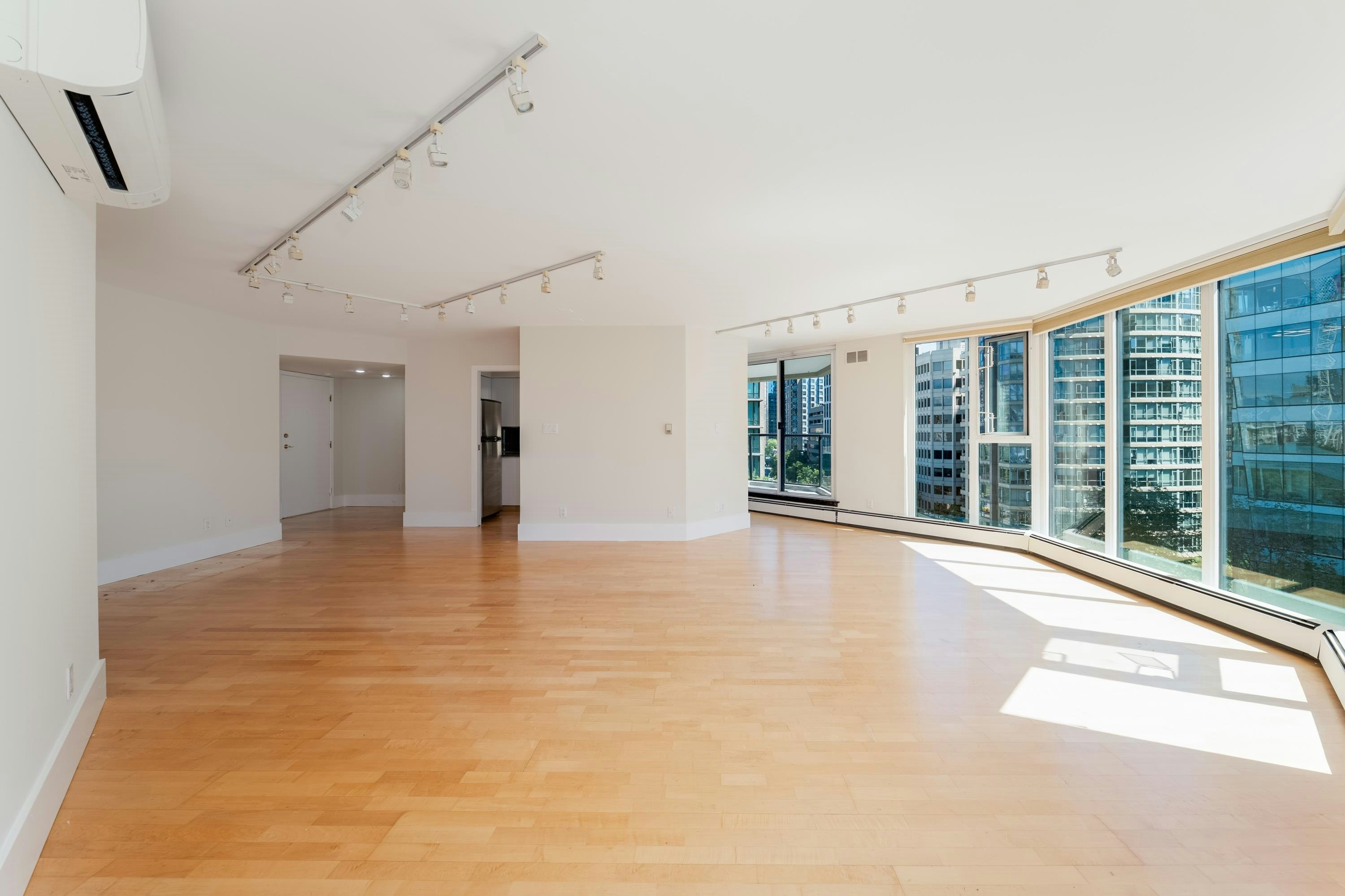 905-1010 Burnaby Street, Vancouver, BC, V6E 4L8 - 14