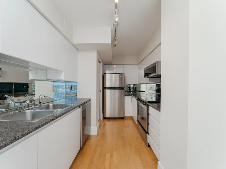 905-1010 Burnaby Street, Vancouver, BC, V6E 4L8 - 17