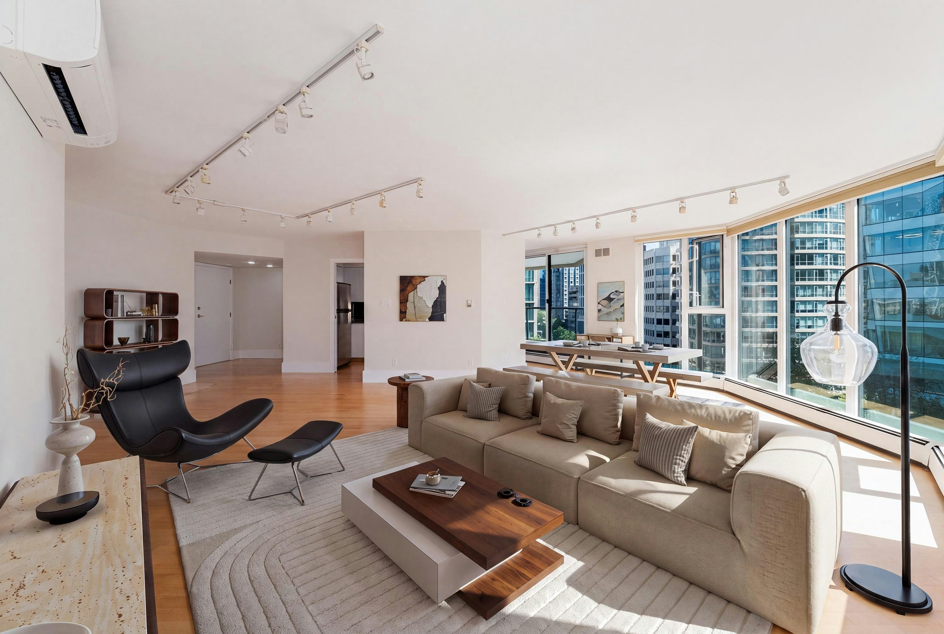 905-1010 Burnaby Street - 3