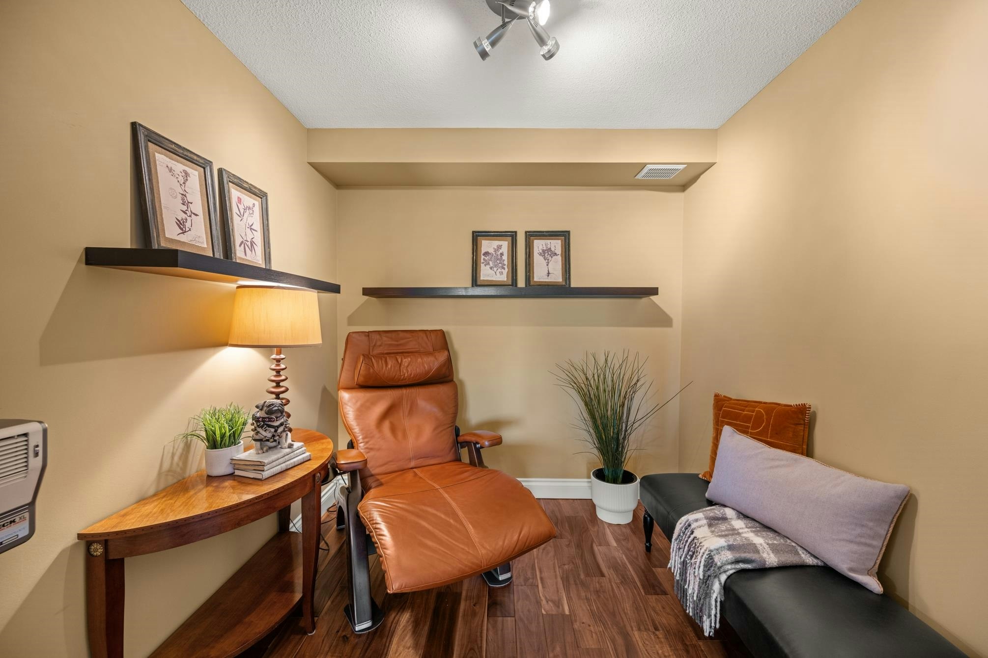 1704-612 Sixth Street, New Westminster, BC, V3L 5V2 - 17