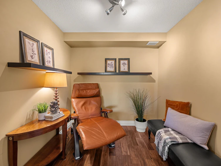 1704-612 Sixth Street, New Westminster, BC, V3L 5V2 - 17