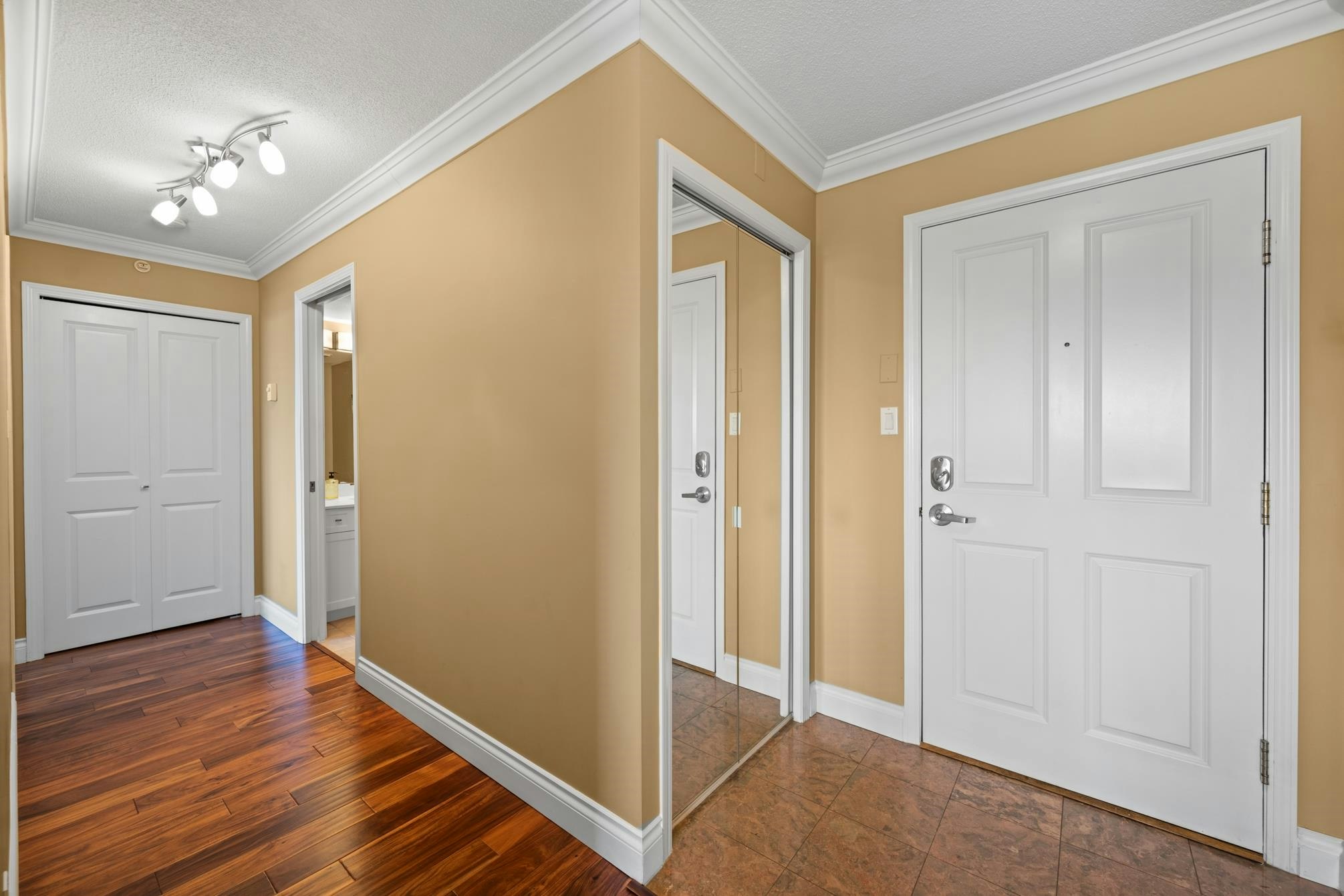 1704-612 Sixth Street, New Westminster, BC, V3L 5V2 - 26