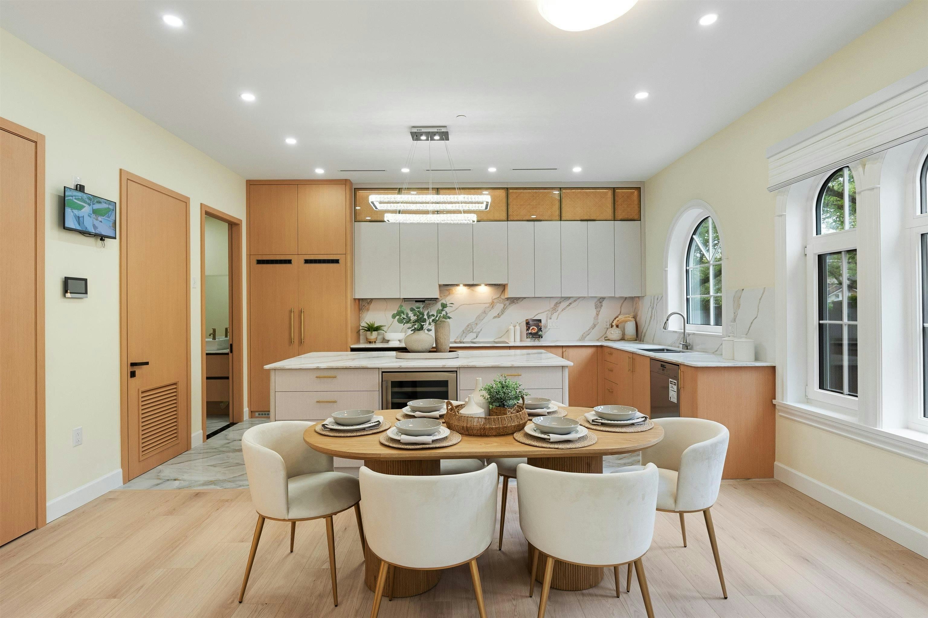 1-4503 W 15th Avenue, Vancouver, BC, V6R 3B3