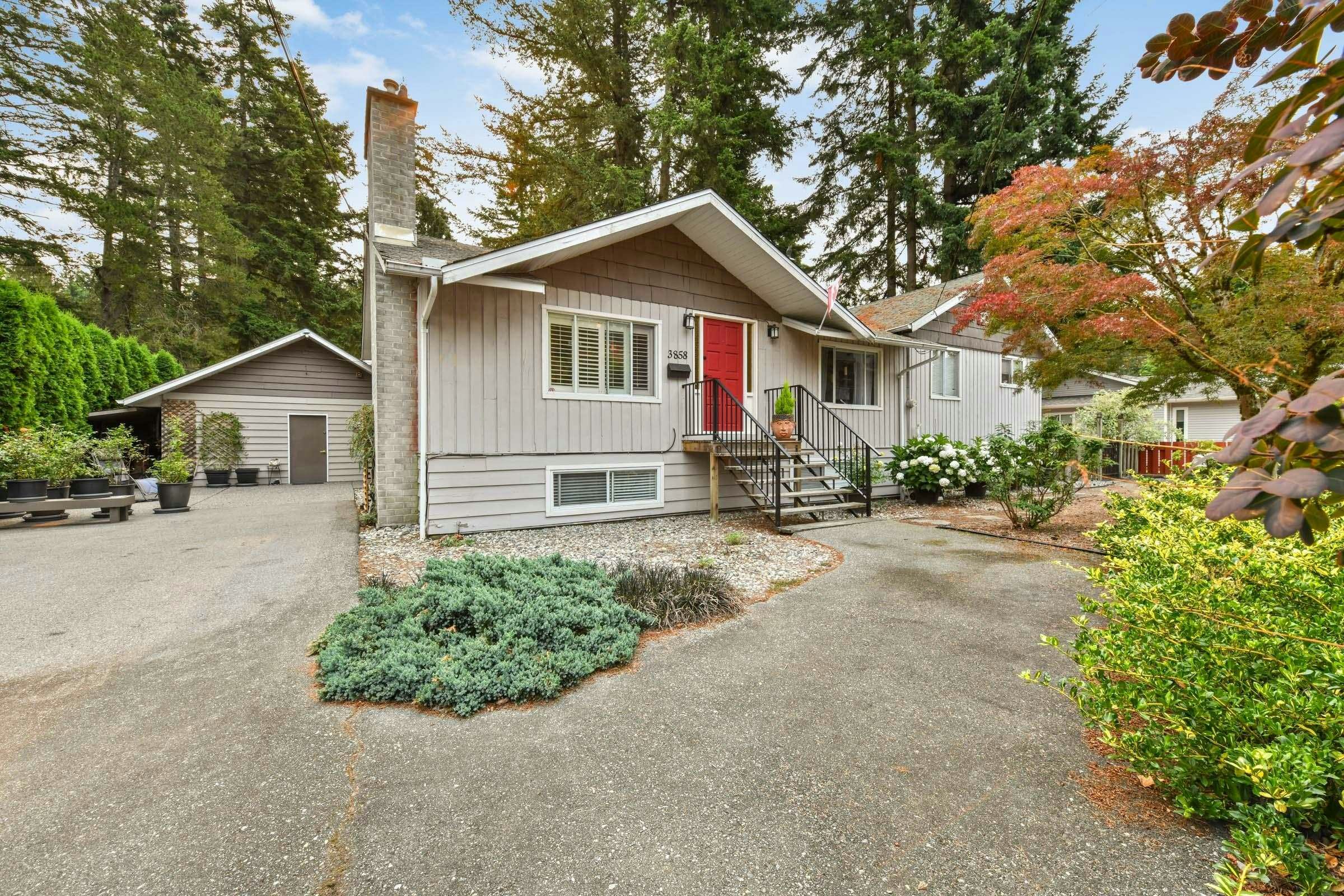 3858 204 Street, Langley, BC, V3A 1X4