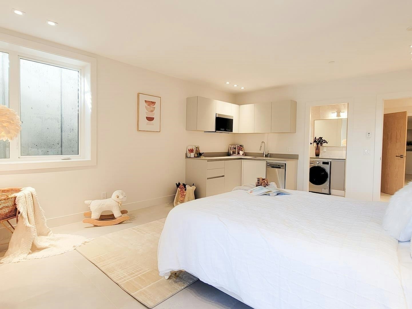 2141 Jefferson Avenue, West Vancouver, BC, V7V 2A6 - 2
