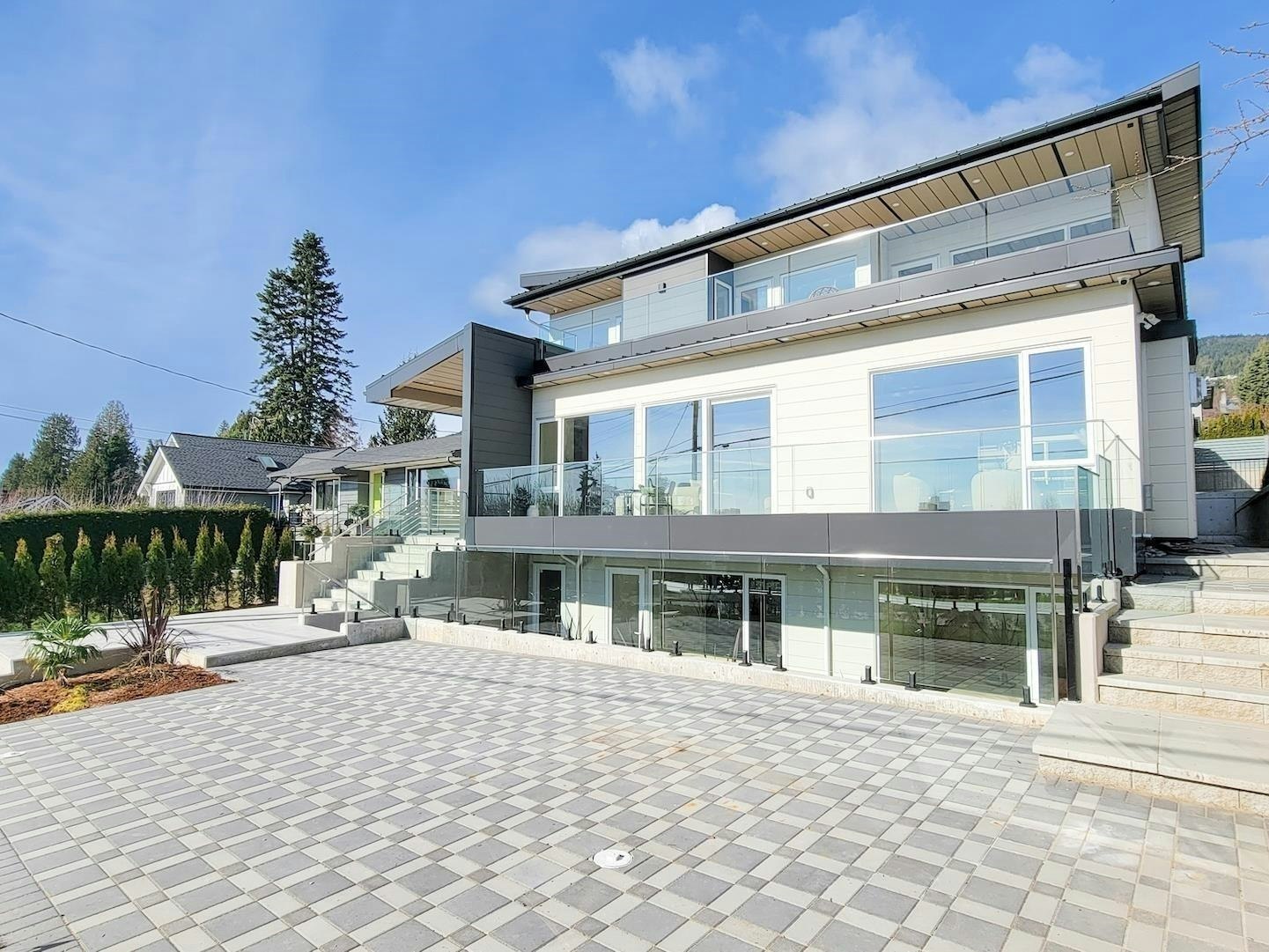 2141 Jefferson Avenue, West Vancouver, BC, V7V 2A6 - 3