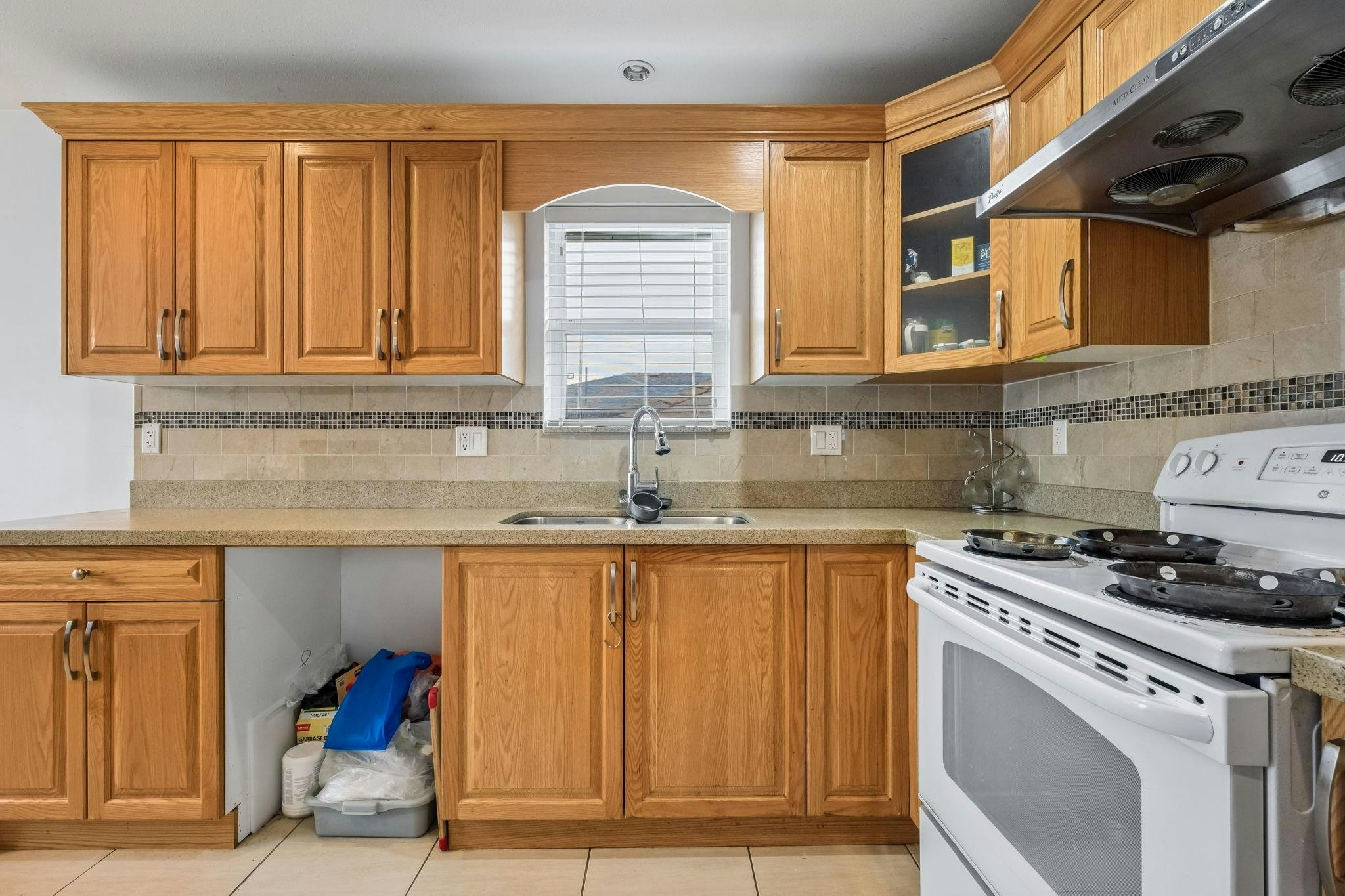 3795 Fleming Street, Vancouver, BC, V5N 3W1 - 11