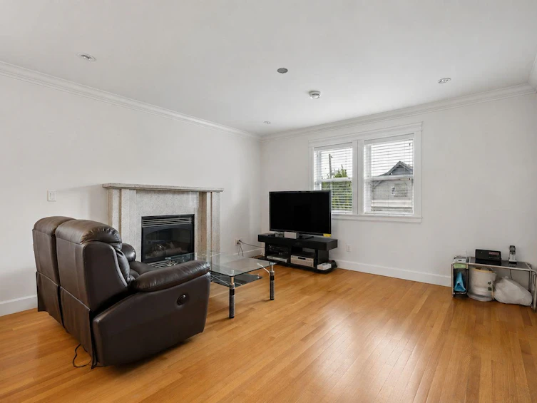 3795 Fleming Street, Vancouver, BC, V5N 3W1 - 5