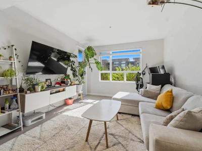319-9213 Odlin Road - 4