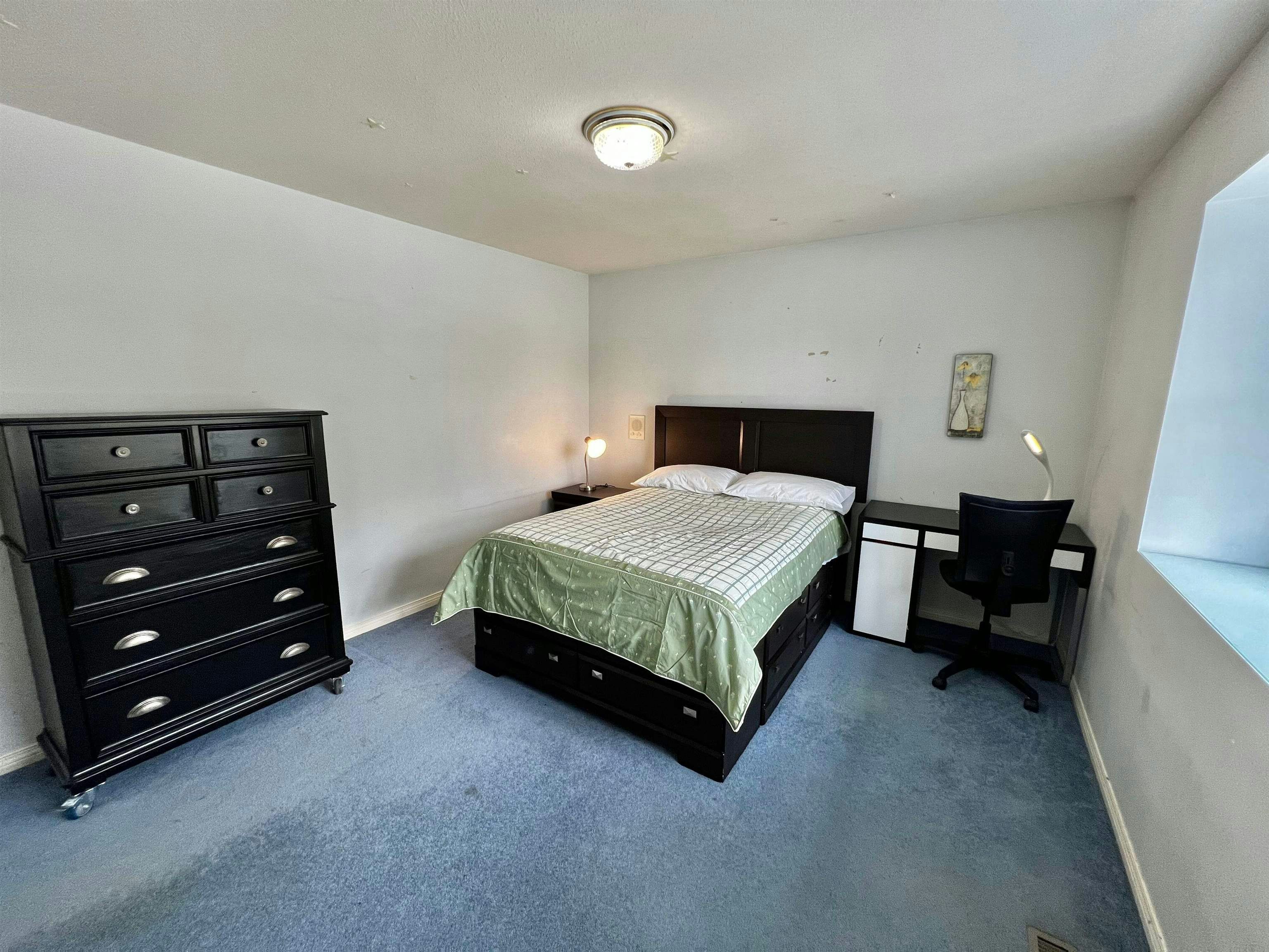 D-4864 Watling Street, Burnaby, BC, V5W 2N6 - 3