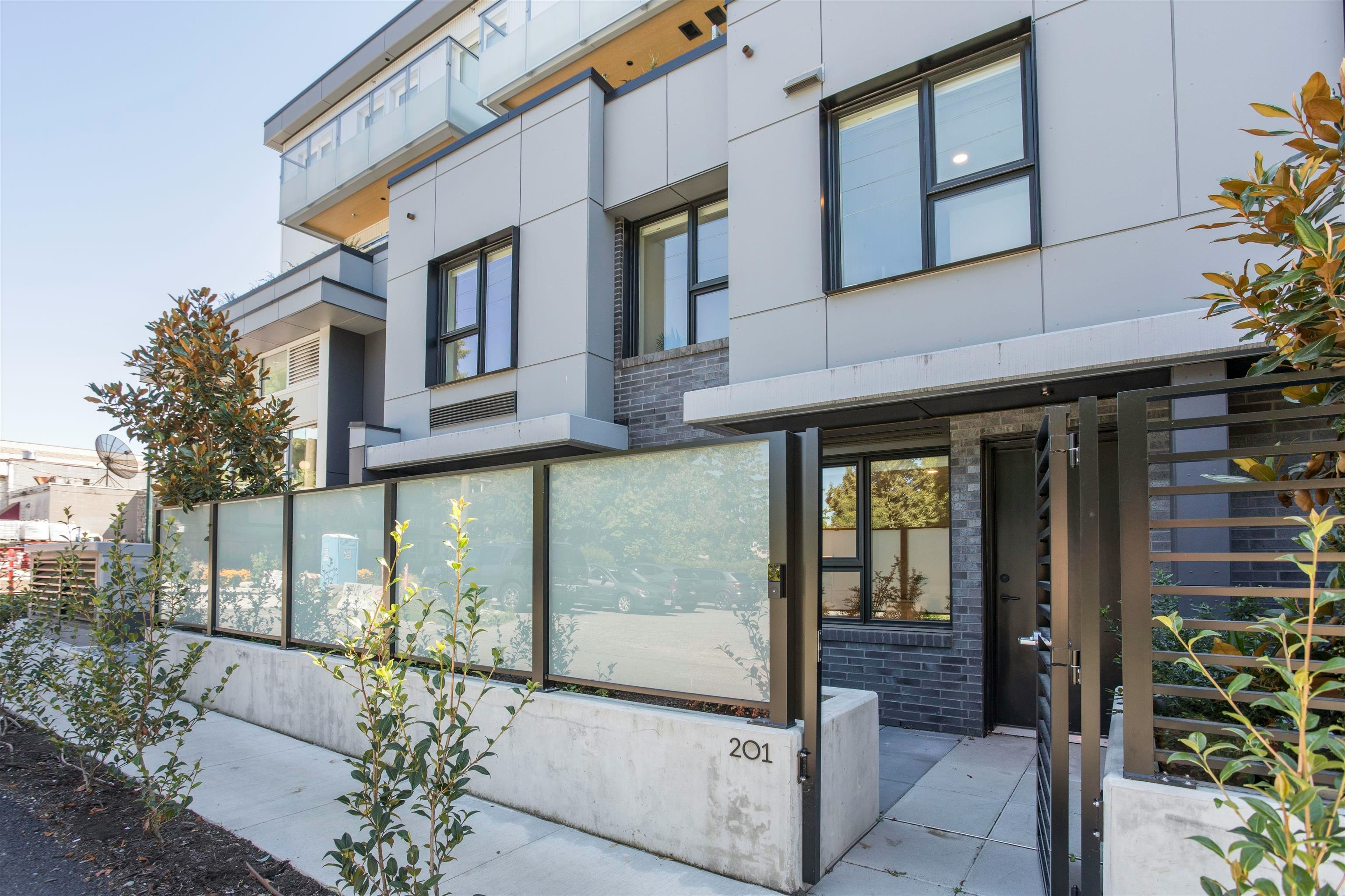 TH201-2471 St. George Street, Vancouver, BC, V5T 1W9 - 27