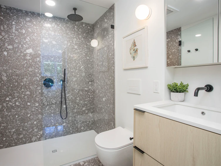 TH201-2471 St. George Street, Vancouver, BC, V5T 1W9 - 18