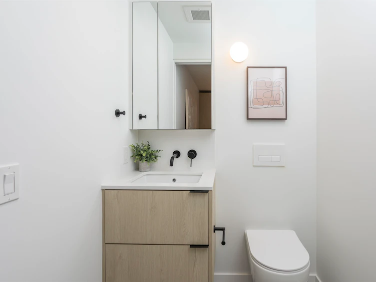 TH201-2471 St. George Street, Vancouver, BC, V5T 1W9 - 9