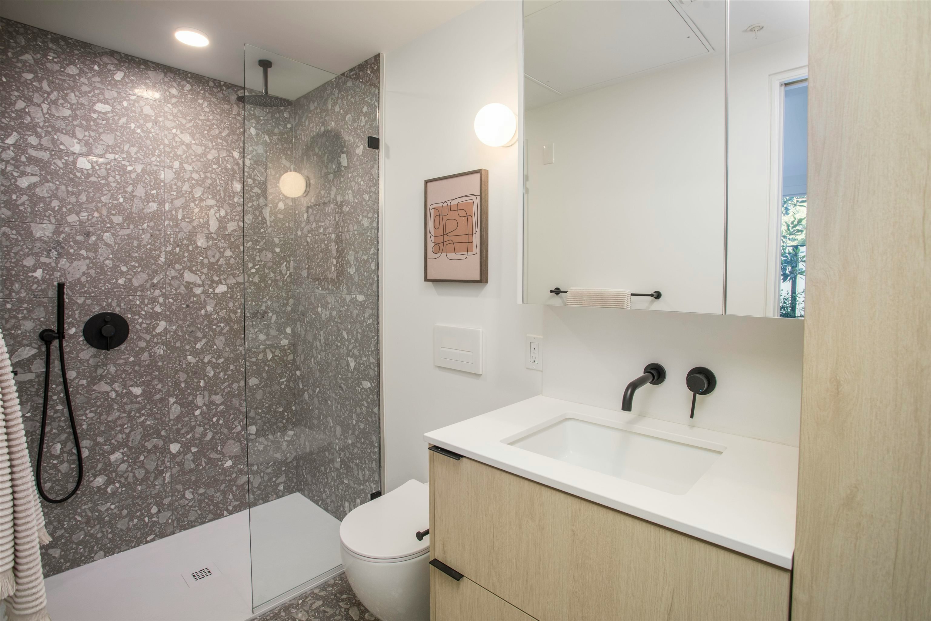 TH201-2471 St. George Street, Vancouver, BC, V5T 1W9 - 21