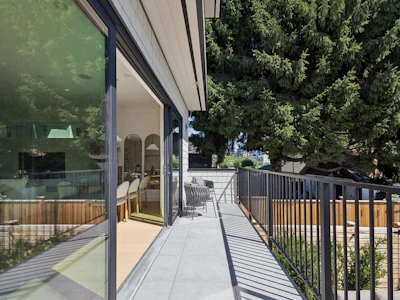 3-2124 E 8 Avenue - 4