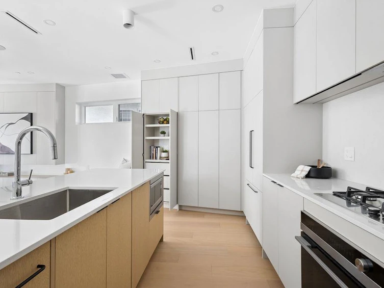 1-2124 E 8 Avenue, Vancouver, BC, V5N 1V5 - 12