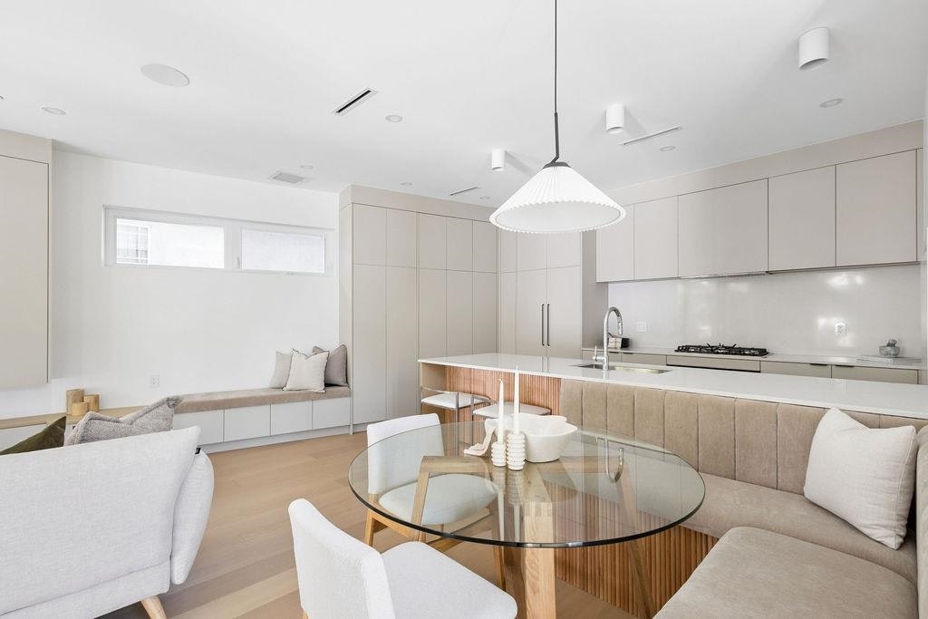 1-2124 E 8 Avenue, Vancouver, BC, V5N 1V5 - 17
