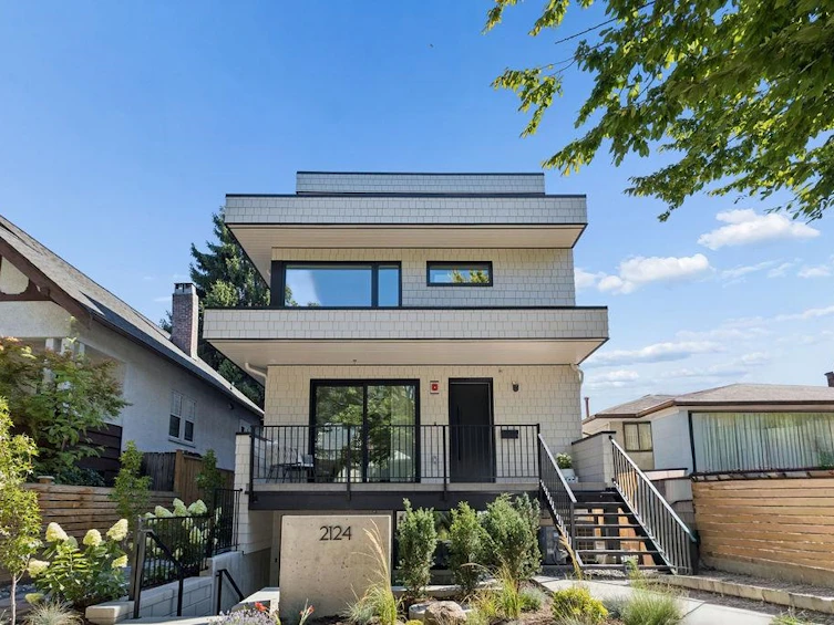 1-2124 E 8 Avenue, Vancouver, BC, V5N 1V5