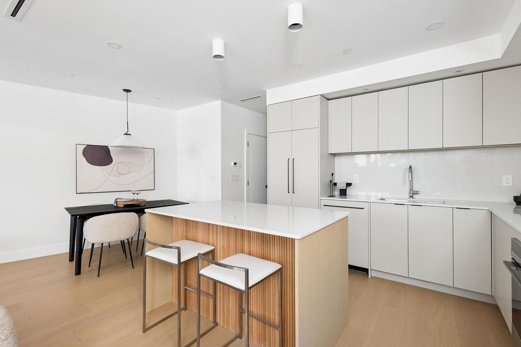 2-2124 E 8 Avenue, Vancouver, BC, V5N 1V5 - 9