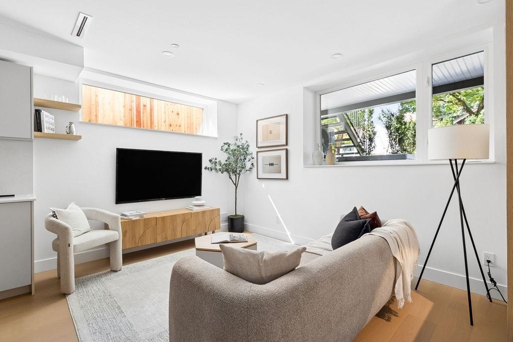 2-2124 E 8 Avenue, Vancouver, BC, V5N 1V5 - 14