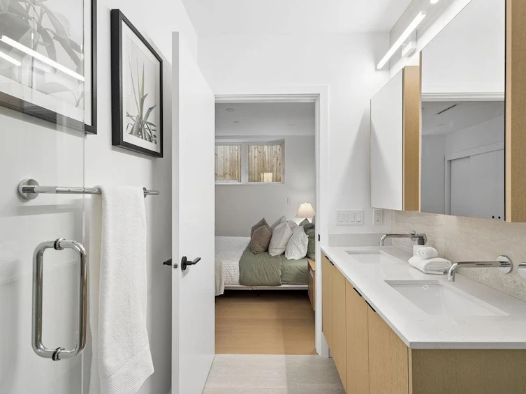 2-2124 E 8 Avenue, Vancouver, BC, V5N 1V5 - 24