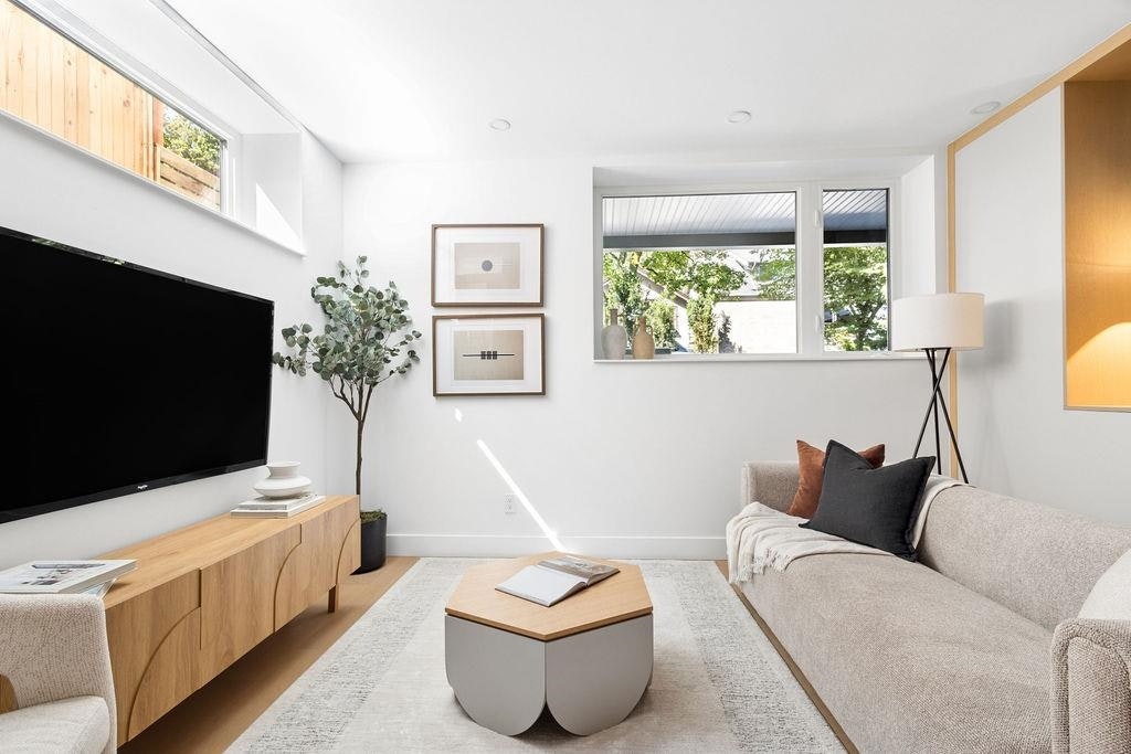 2-2124 E 8 Avenue, Vancouver, BC, V5N 1V5 - 13