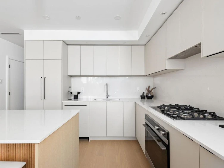 2-2124 E 8 Avenue, Vancouver, BC, V5N 1V5 - 8