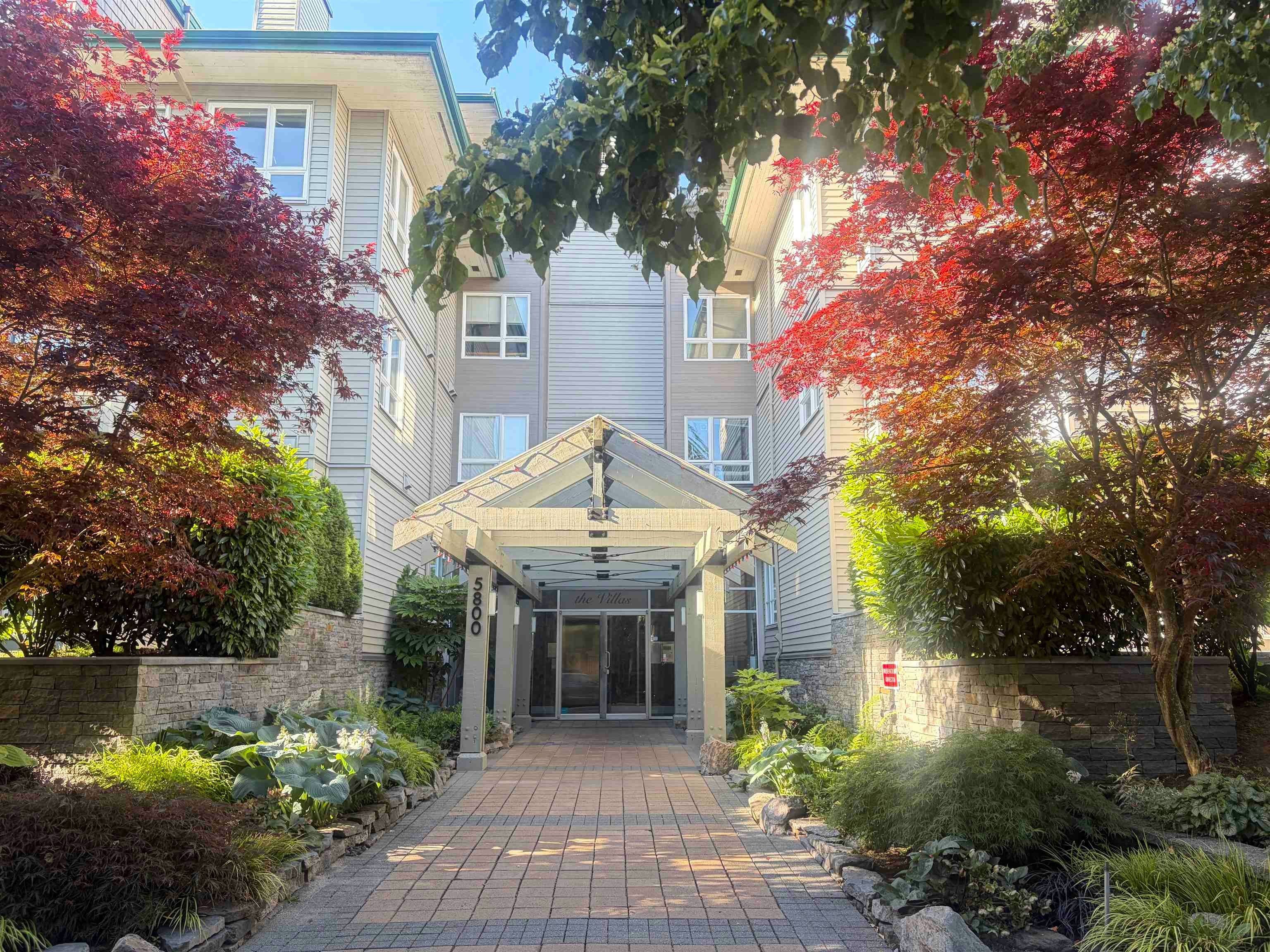 114-5800 Andrews Road, Richmond, BC, V7E 6M2